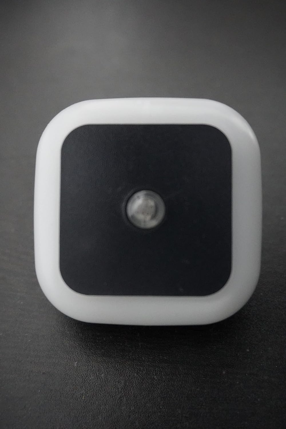 Zest 0.5W Led Plug in Smart Night Lamp with Automatic Sensor Smart Led Night Lamp